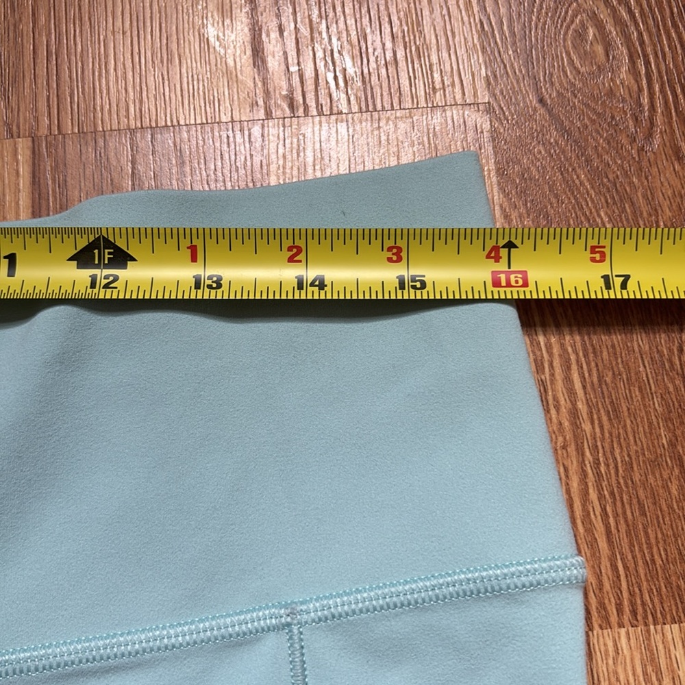 Athleta Salutation Pocket Leggings - Picture 6 of 6